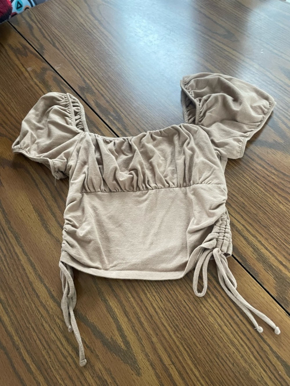 Hollister Beige Ruched Puff-Sleeve Crop Top